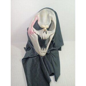 VTG Viper Ghost Face Scream Mask Easter Unlimited Inc Halloween Mask Discolored